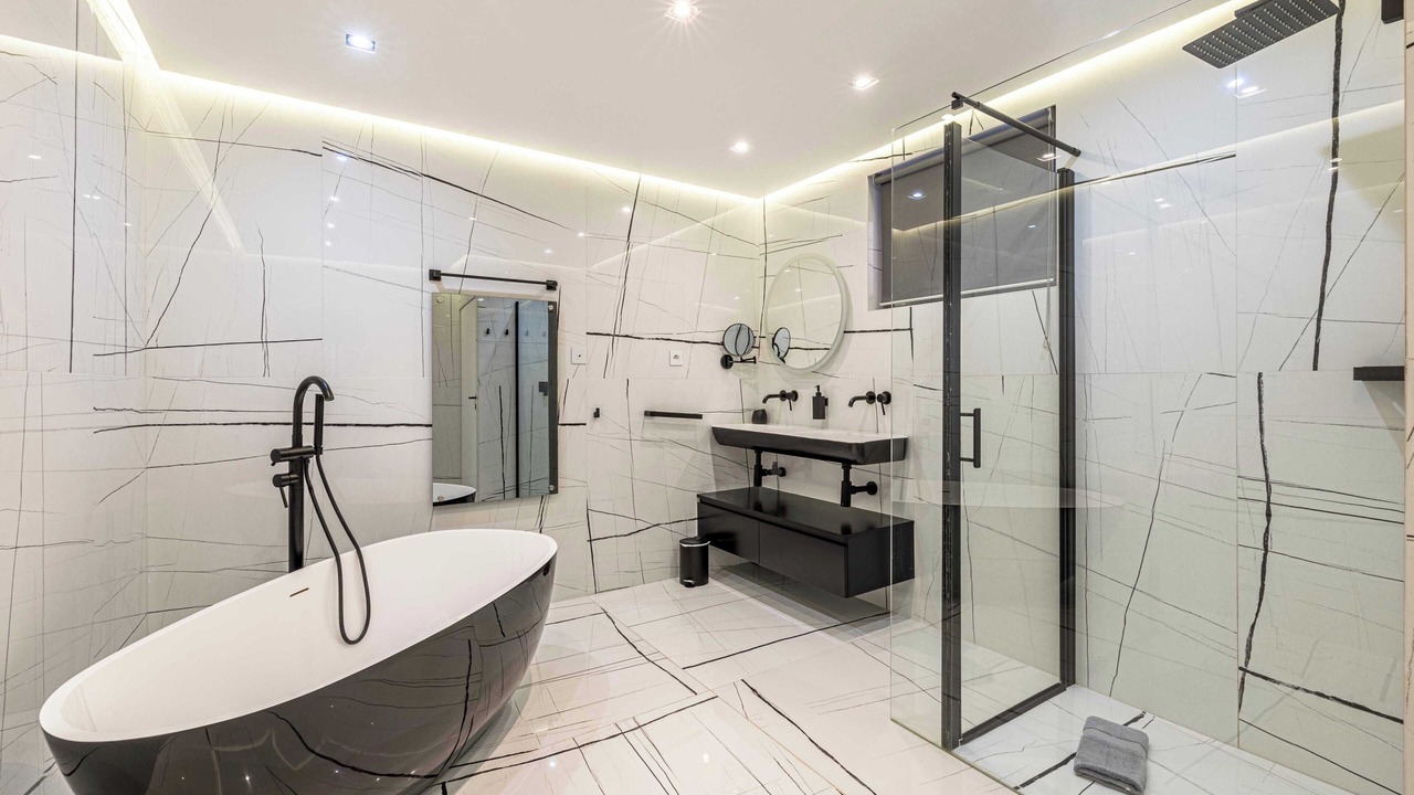 Photo of Bathroom in Carnot