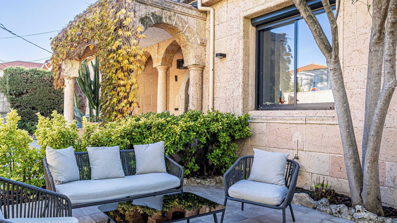 Photo of Patio Balcony in Carnot