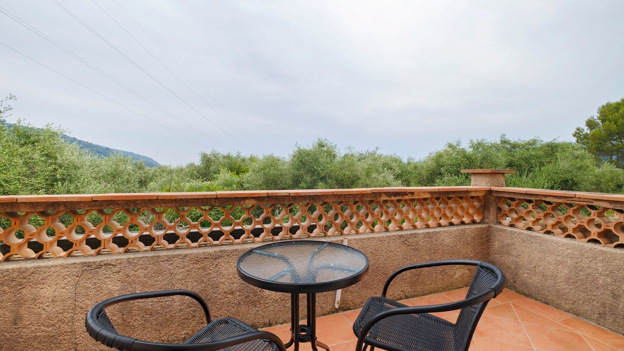 Photo of Outdoor in Drap