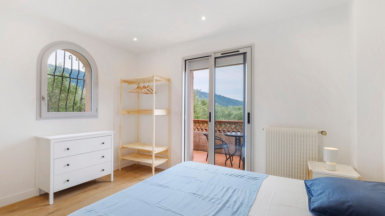 Photo of Bedroom in Drap