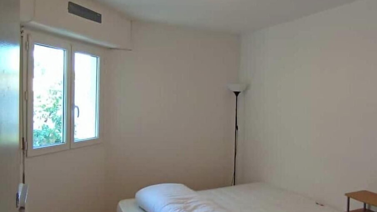 Photo of Bedroom in Antigone