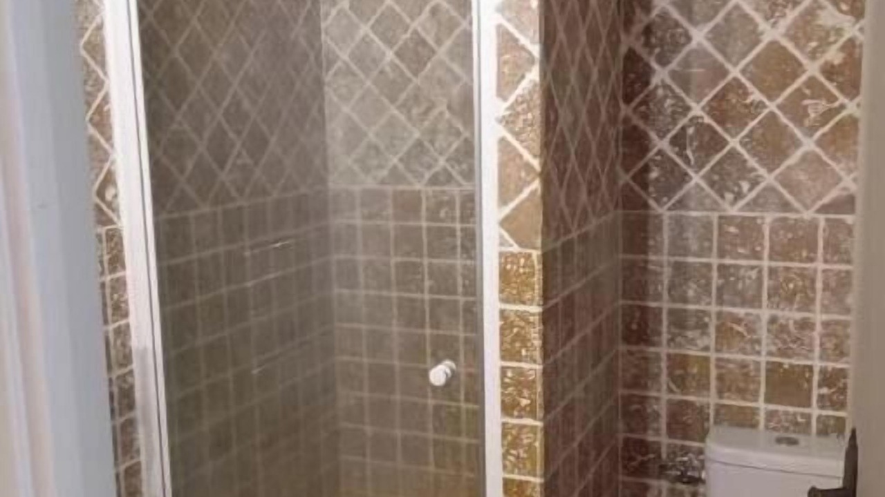 Photo of Bathroom in Antigone