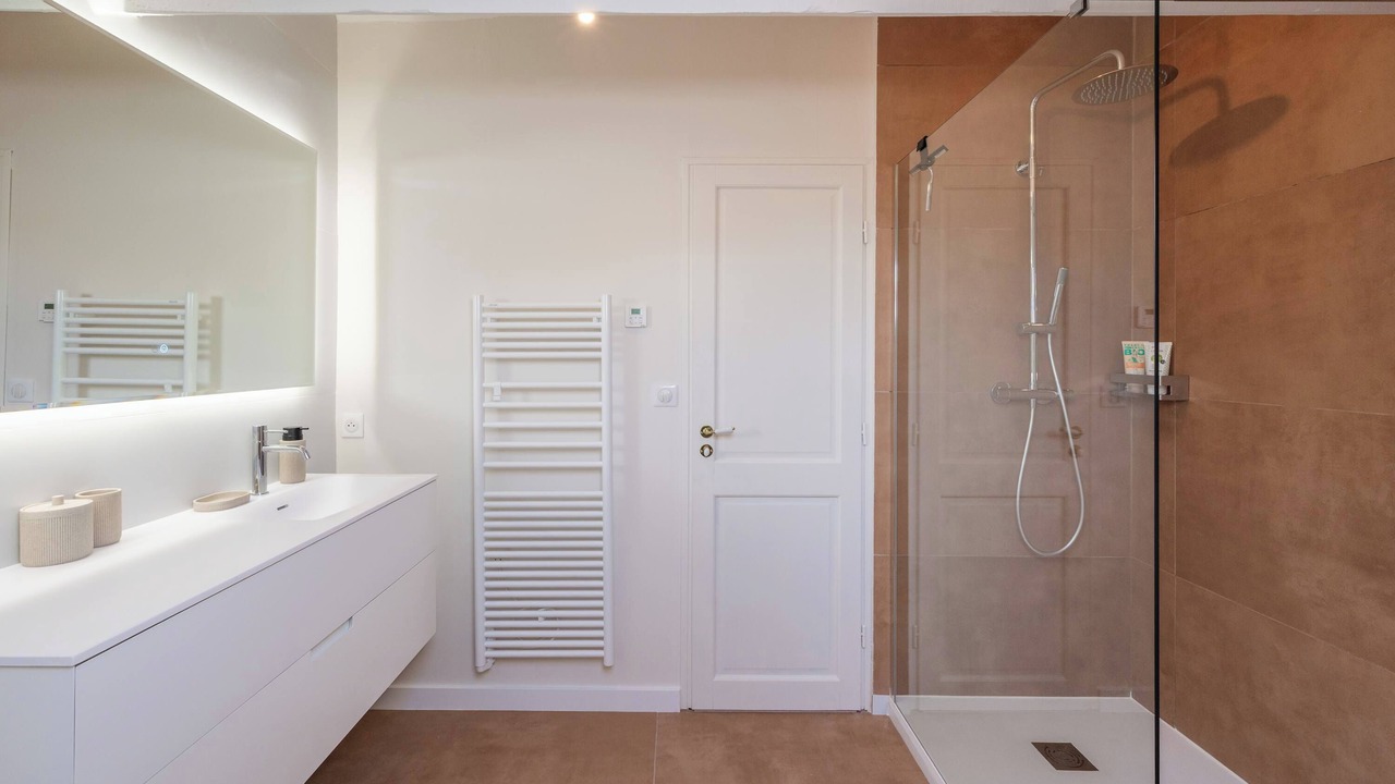Photo of Bathroom in St.-Remy-de-Provence
