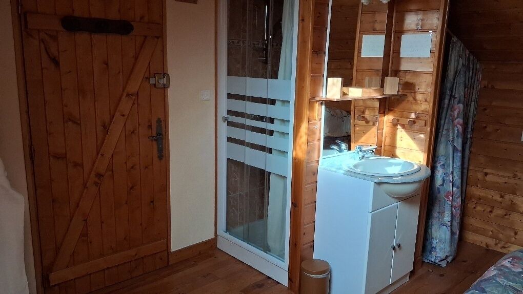 Photo of Bathroom in Montclar
