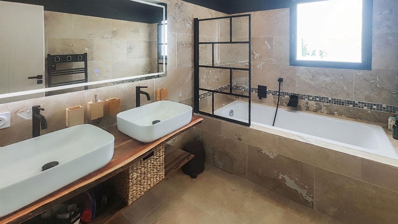 Photo of Bathroom in Canet