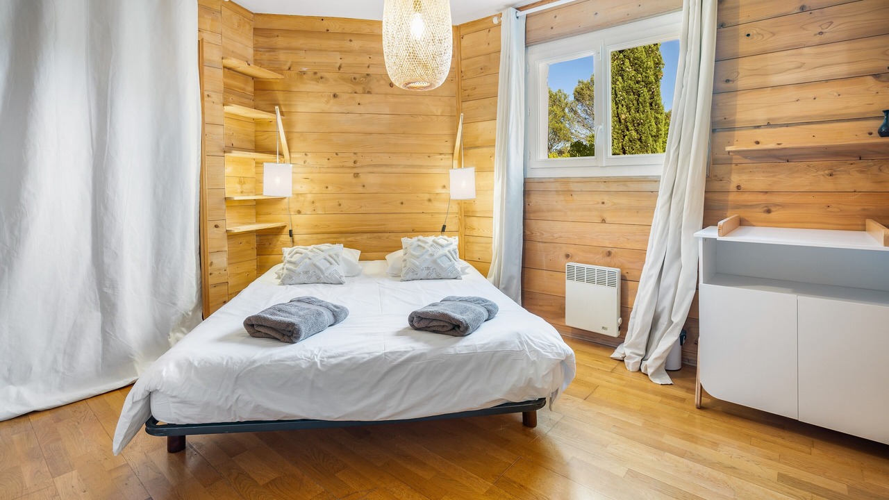 Photo of Bedroom in Saint-Maximin-la-Sainte-Baume
