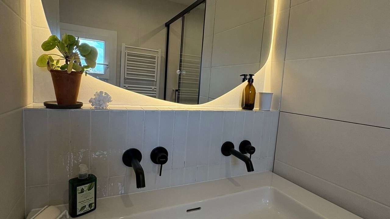 Photo of Bathroom in 8th Arrondissement