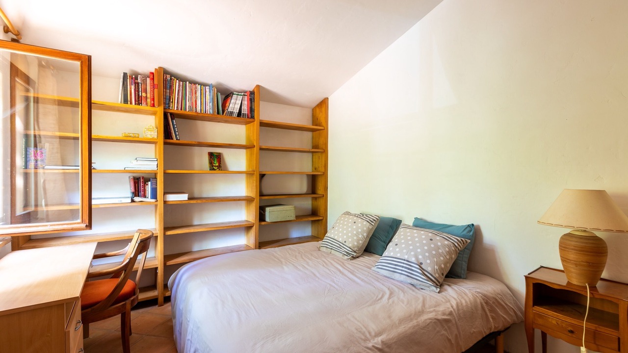 Photo of Bedroom in Saint-Cezaire-sur-Siagne