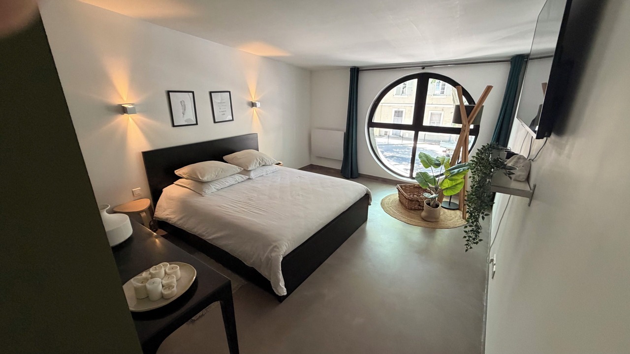 Photo of Bedroom in Faubourg