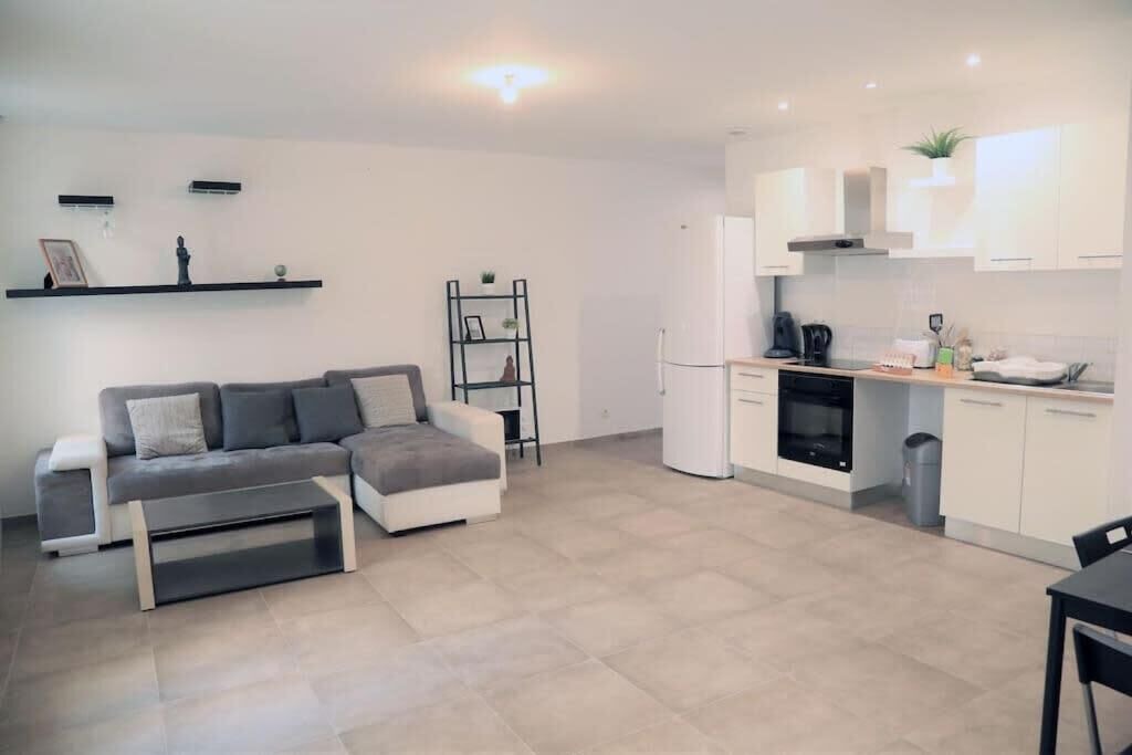 Photo of Livingroom in Le Camas