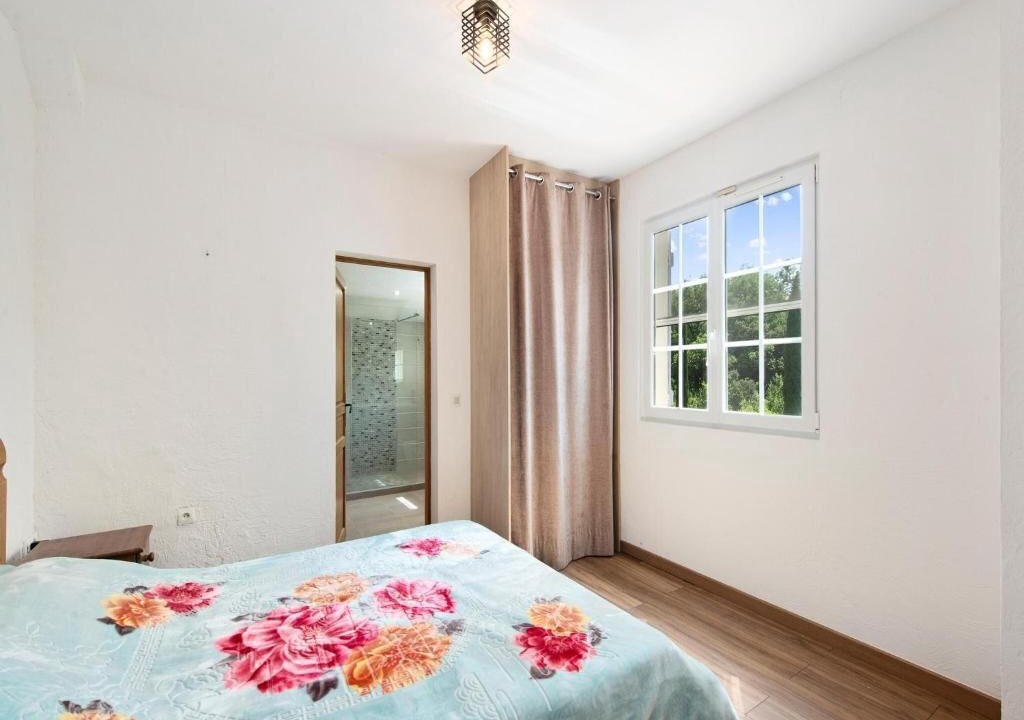 Photo of Bedroom in Flayosc