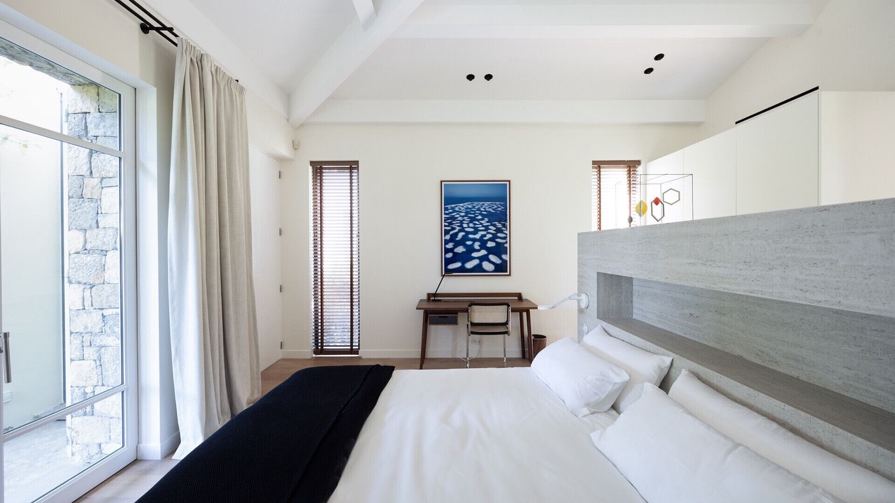 Photo of Bedroom in Mandelieu-La-Napoule
