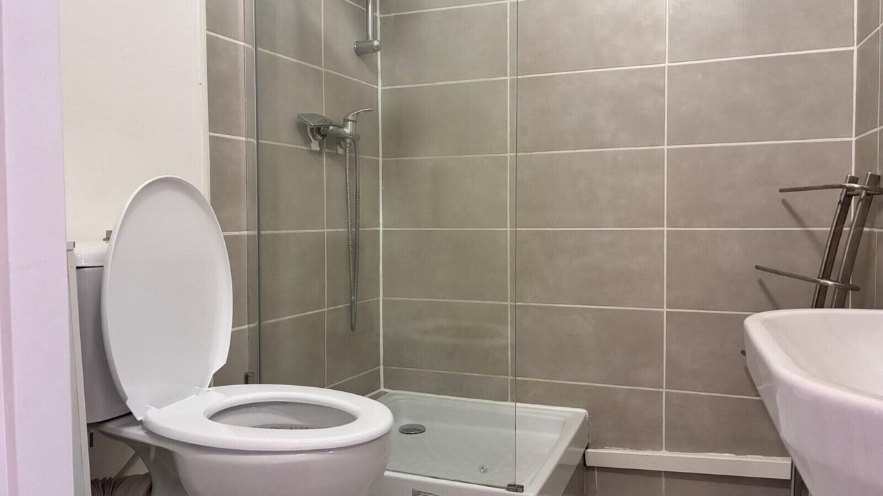 Photo of Bathroom in Avignon City Centre