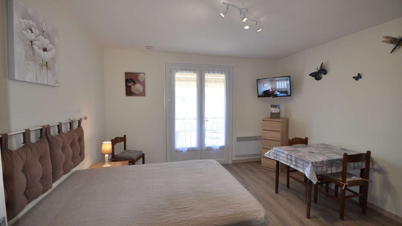 Photo of Bedroom in Greoux-les-Bains