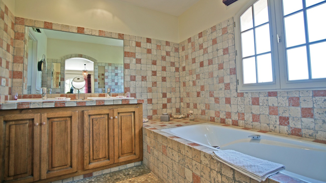Photo of Bathroom in Cogolin