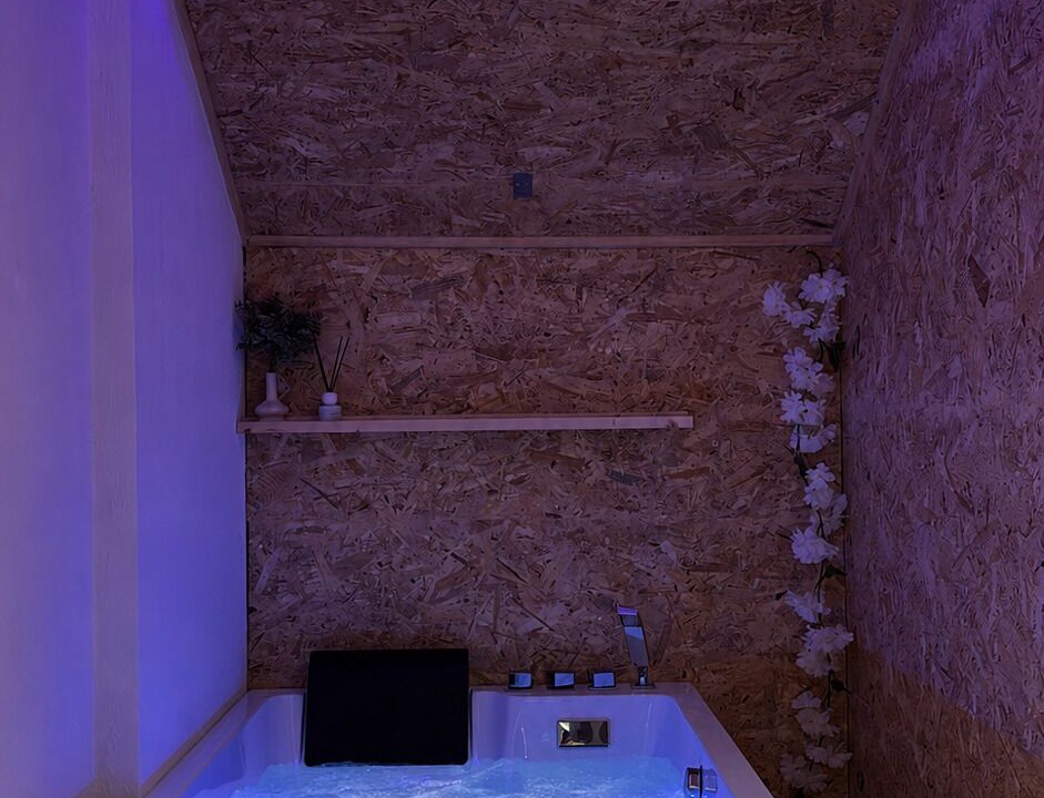 Photo of Bathroom in Liberation