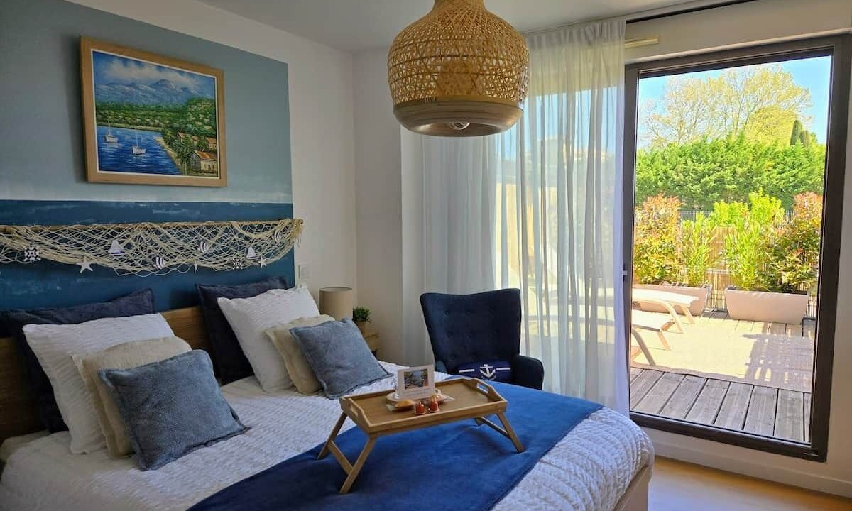 Photo of Bedroom in Eguilles