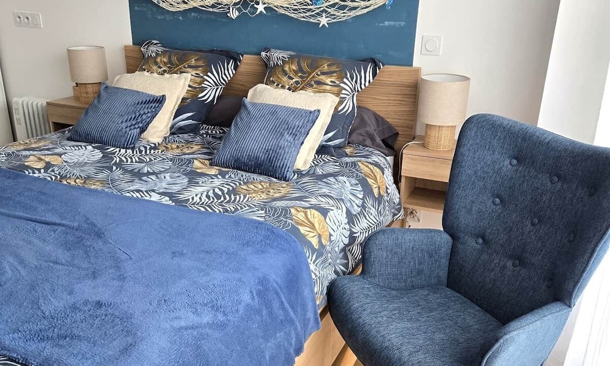 Photo of Bedroom in Eguilles