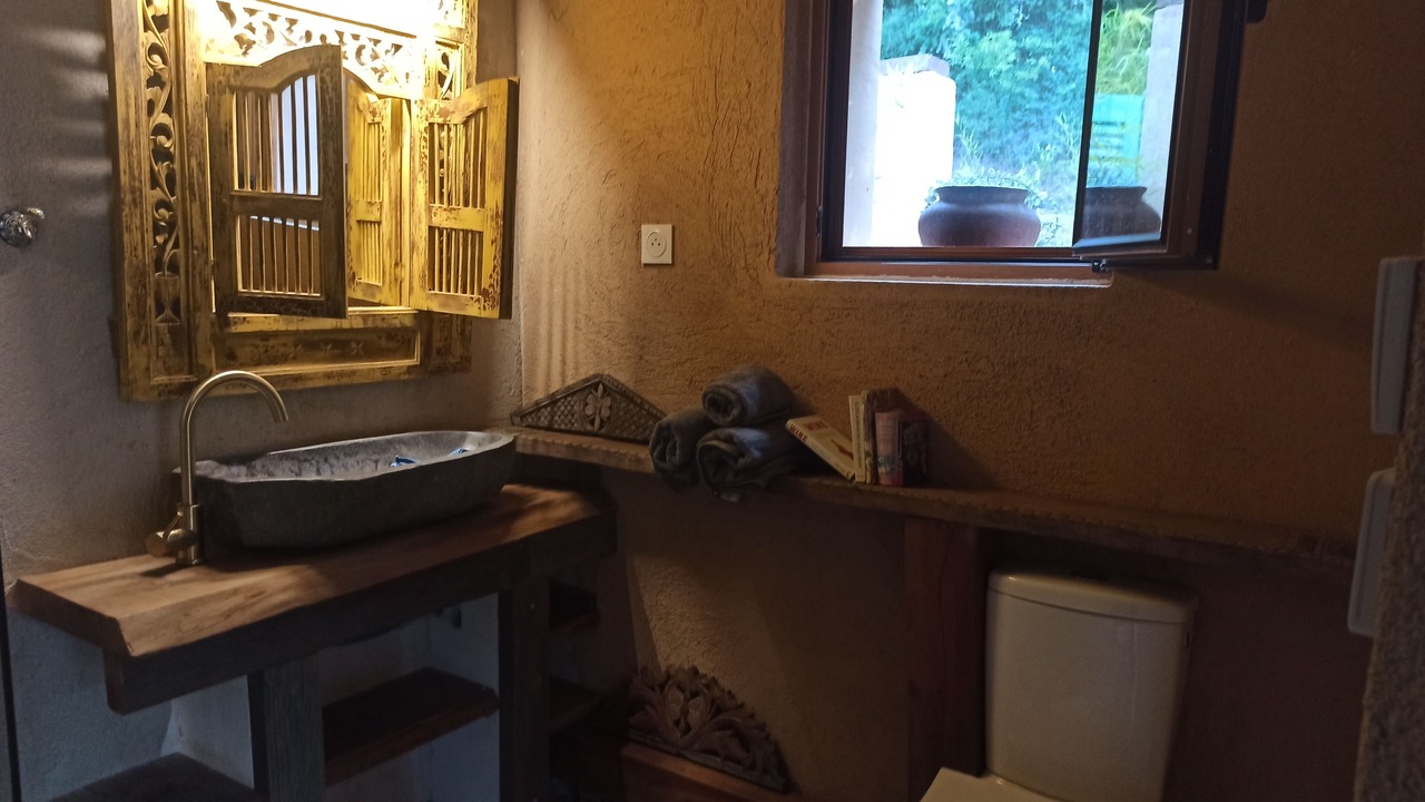 Photo of Bathroom in Chateaufort