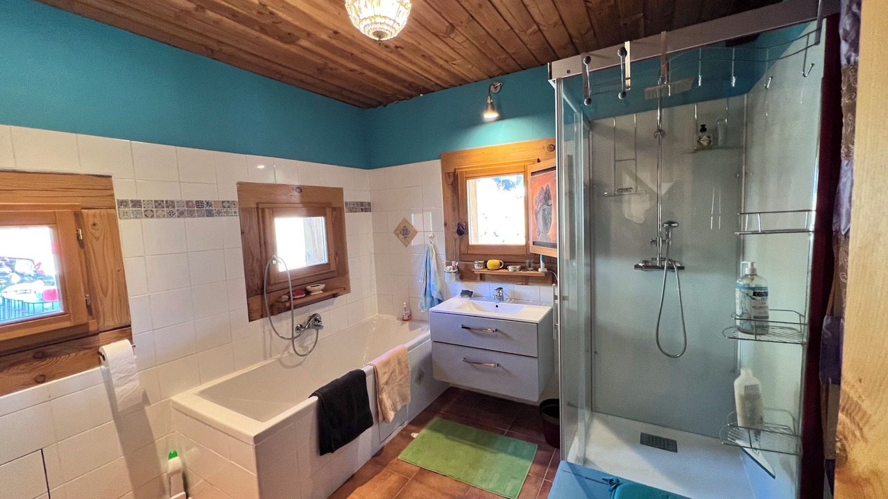 Photo of Bathroom in Molines-en-Queyras