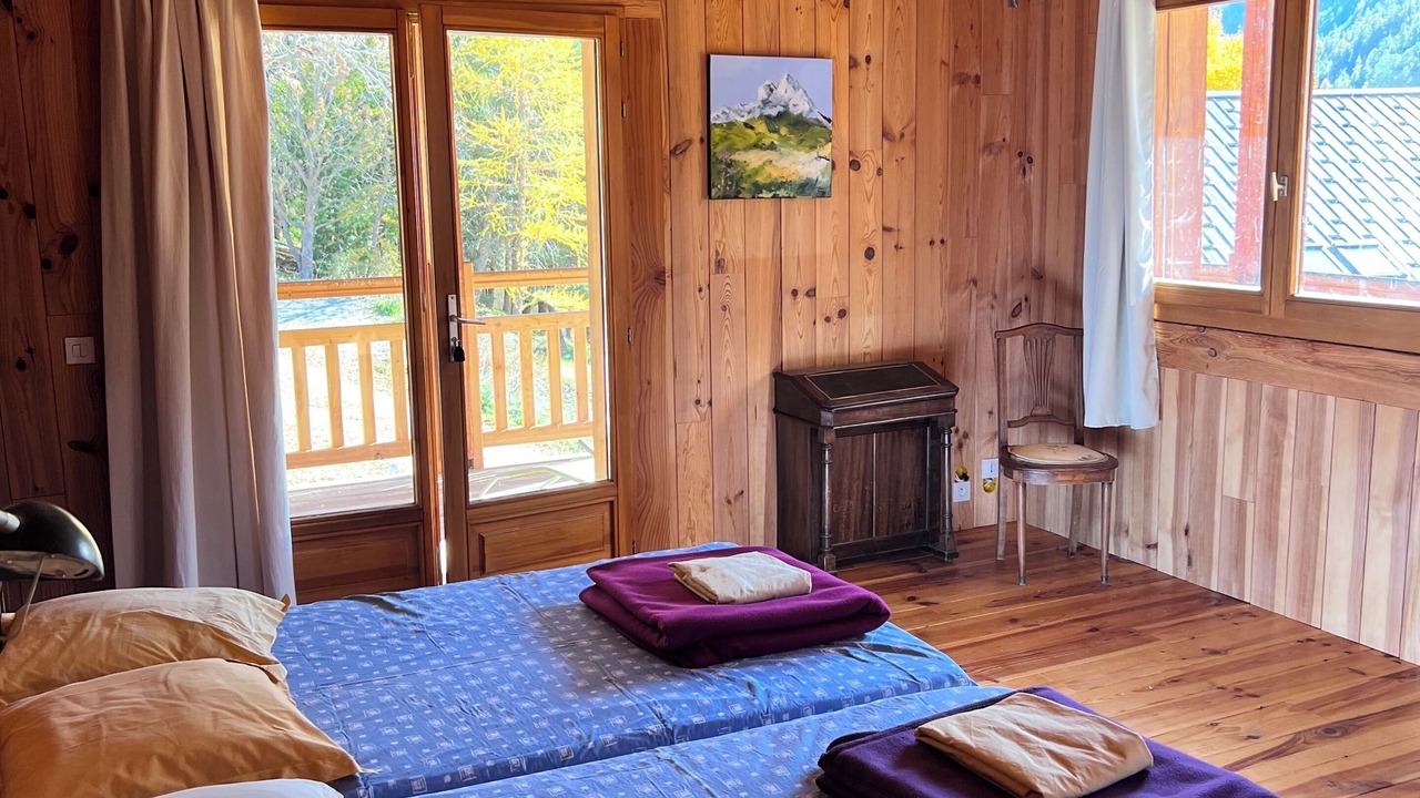 Photo of Bedroom in Molines-en-Queyras