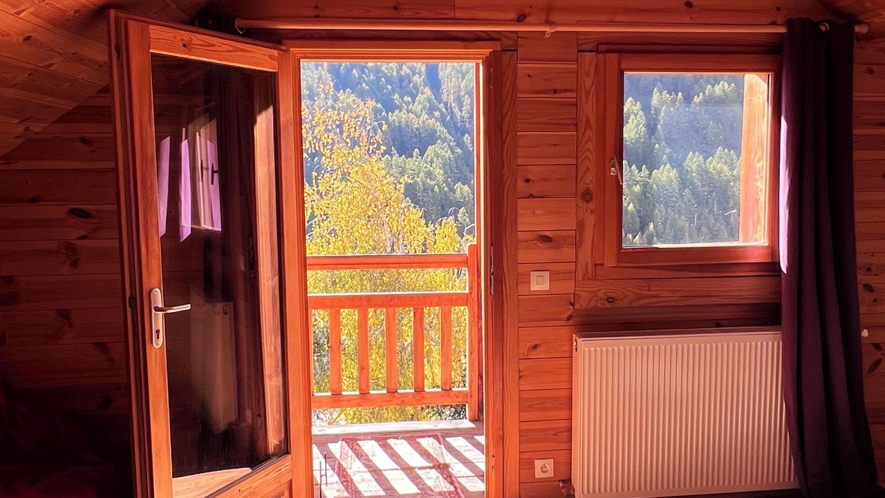 Photo of Bedroom in Molines-en-Queyras