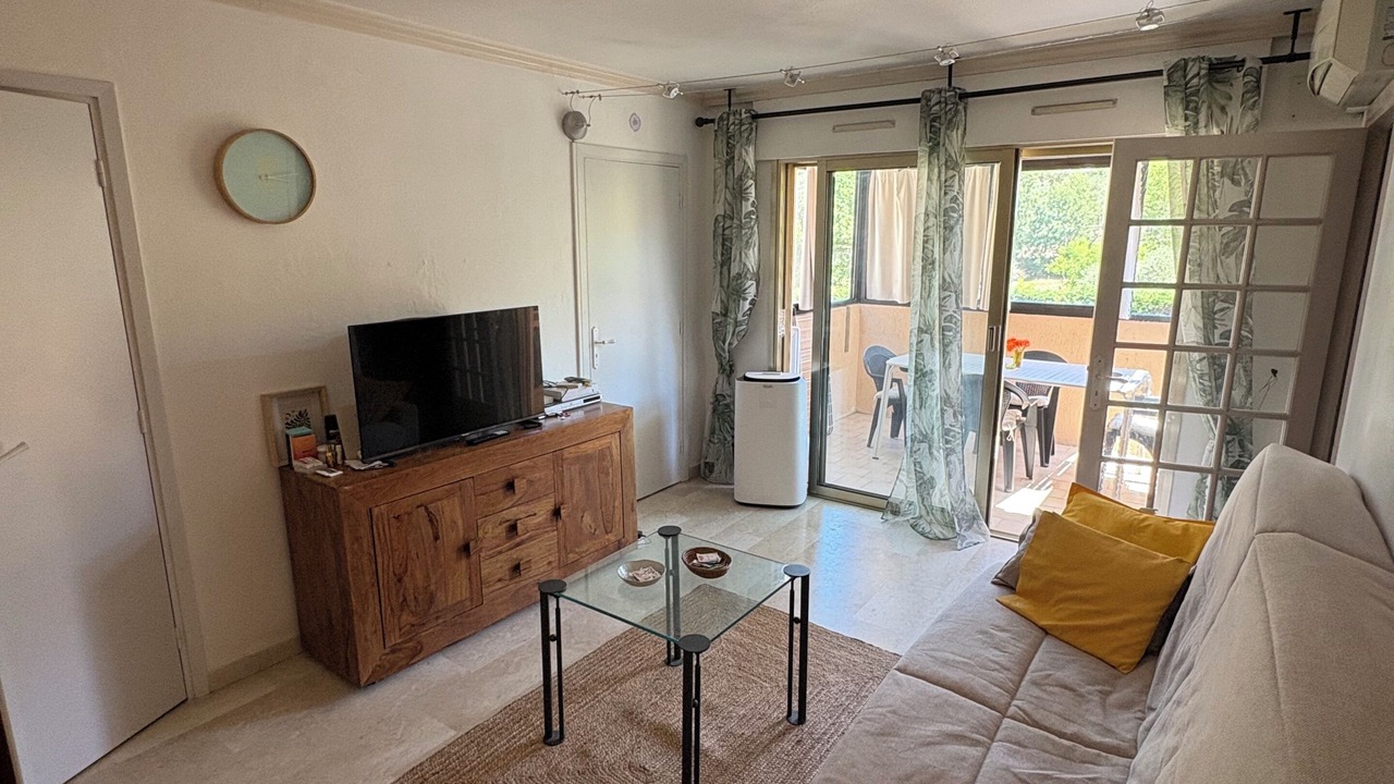 Photo of Livingroom in Mougins