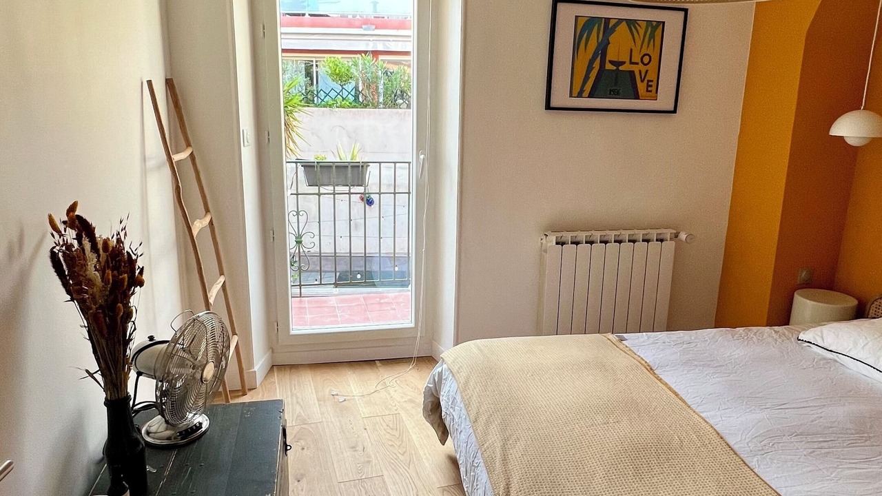 Photo of Bedroom in Saint-Lambert