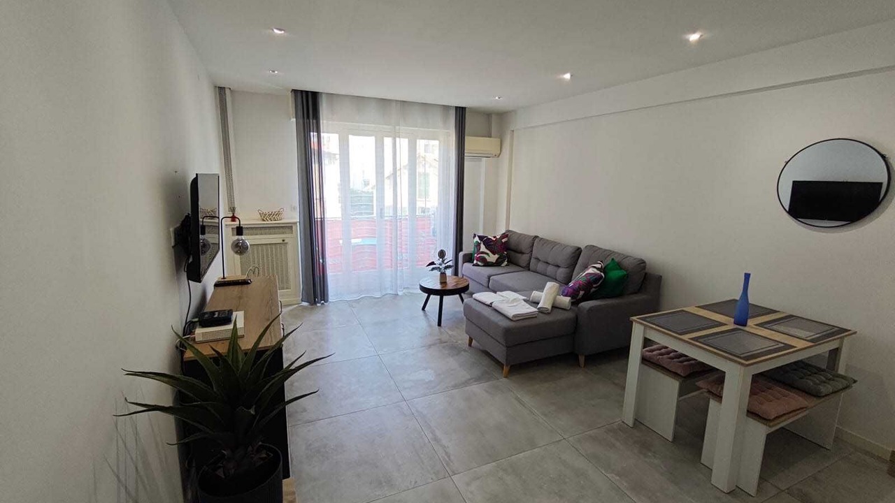 Photo of Livingroom in Liberation