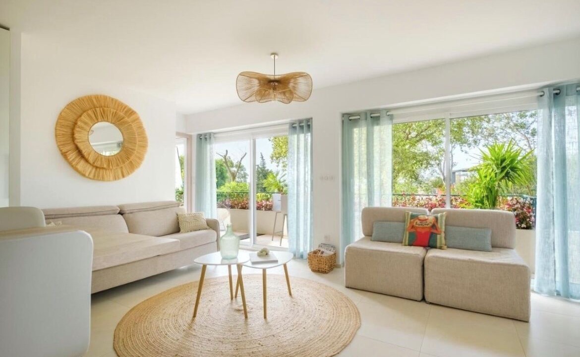 Photo of Livingroom in Espero-Pax