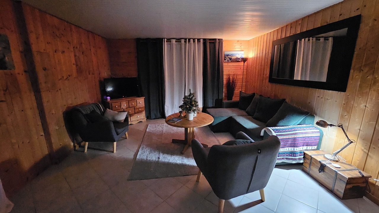 Photo of Livingroom in Beauvezer