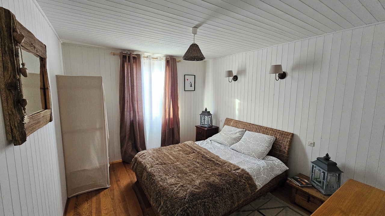 Photo of Bedroom in Beauvezer