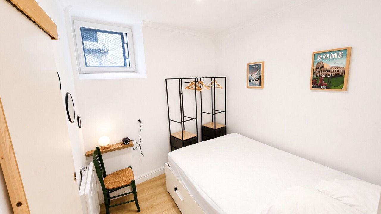 Photo of Bedroom in Nimes City Centre
