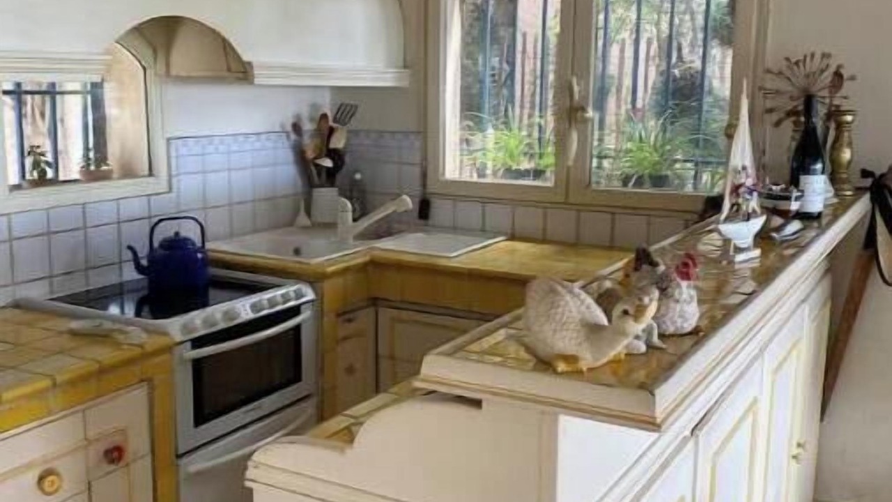 Photo of Kitchen in Le Lavandou