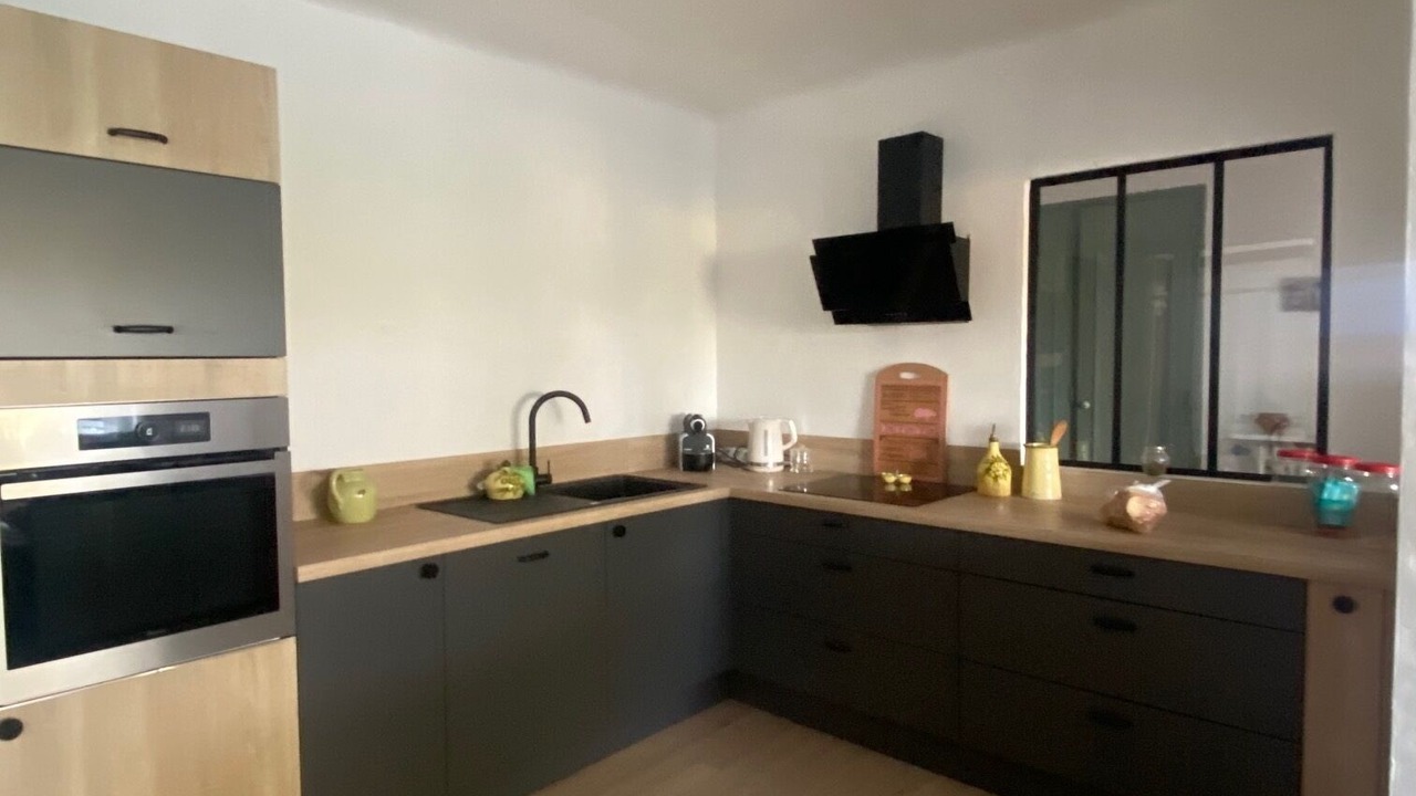 Photo of Kitchen in Saint-Saturnin-les-Avignon