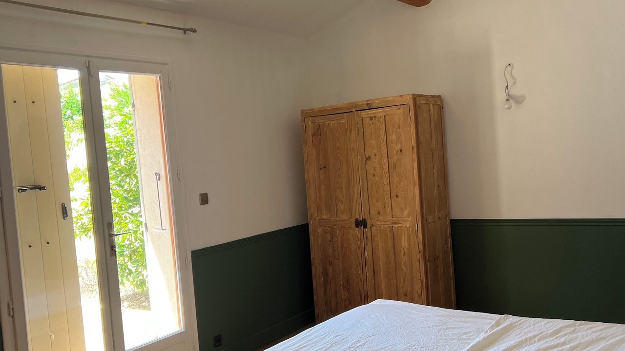 Photo of Bedroom in Montbazin