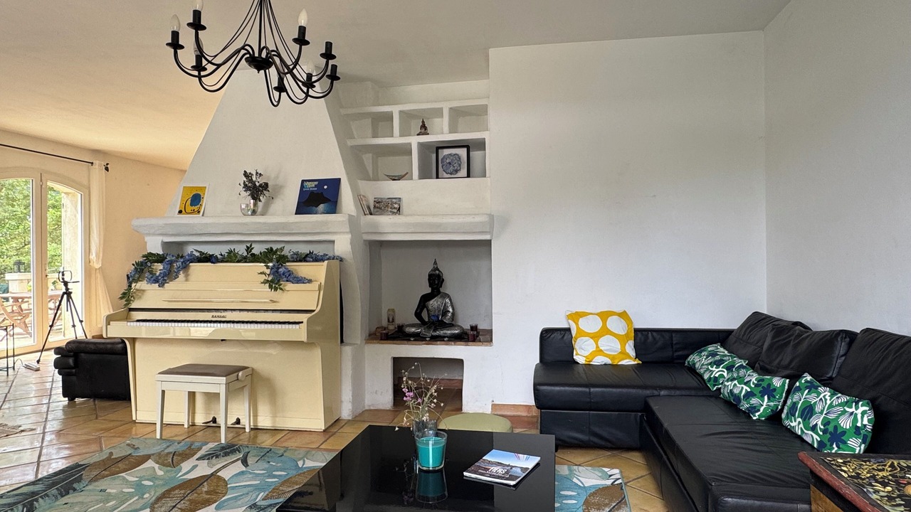Photo of Livingroom in La Treille