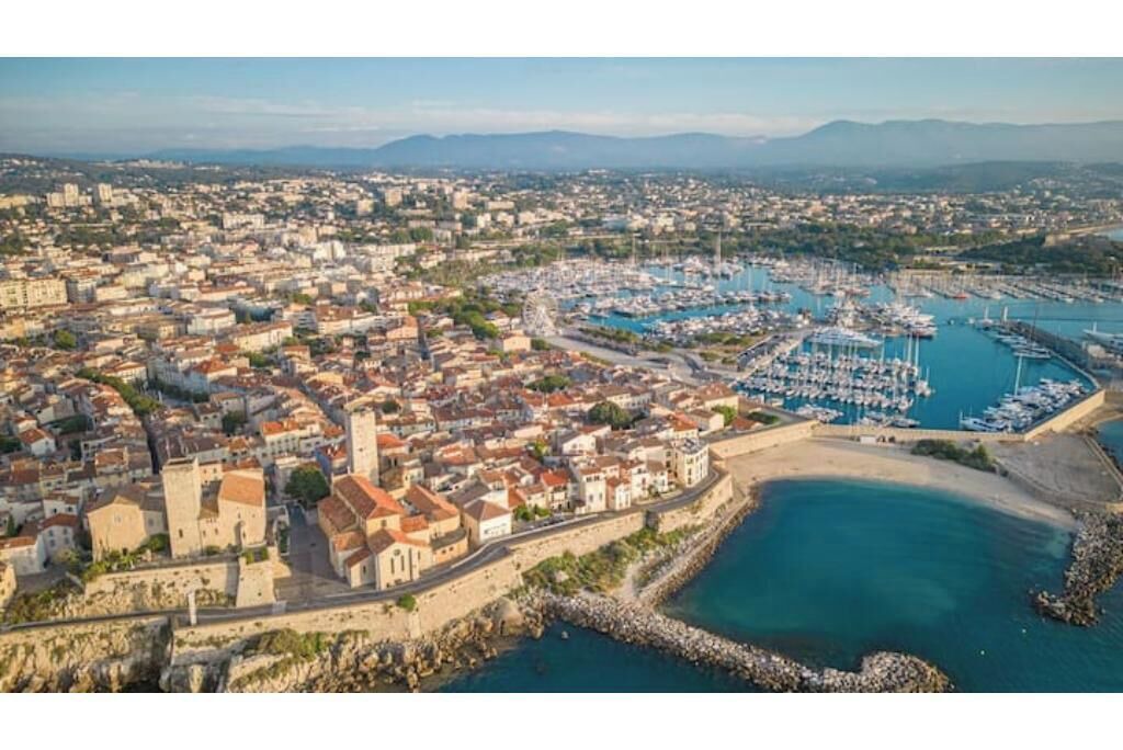 Photo of Others in Antibes