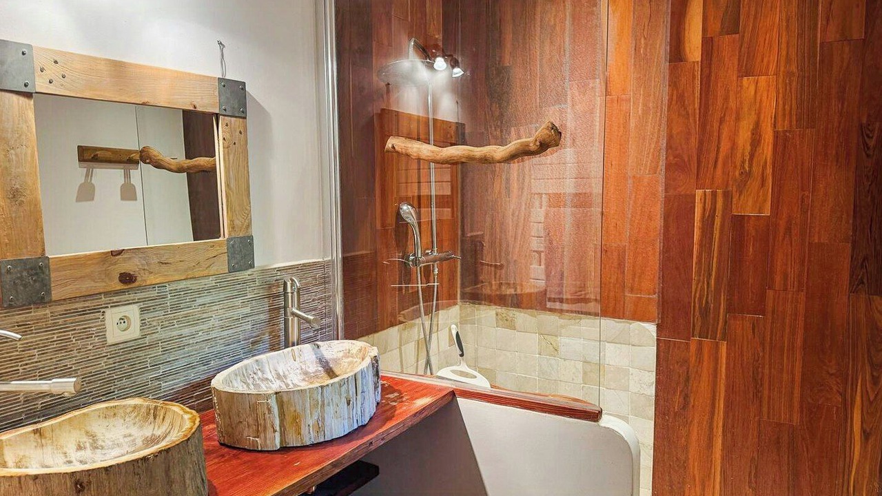 Photo of Bathroom in Cadenet