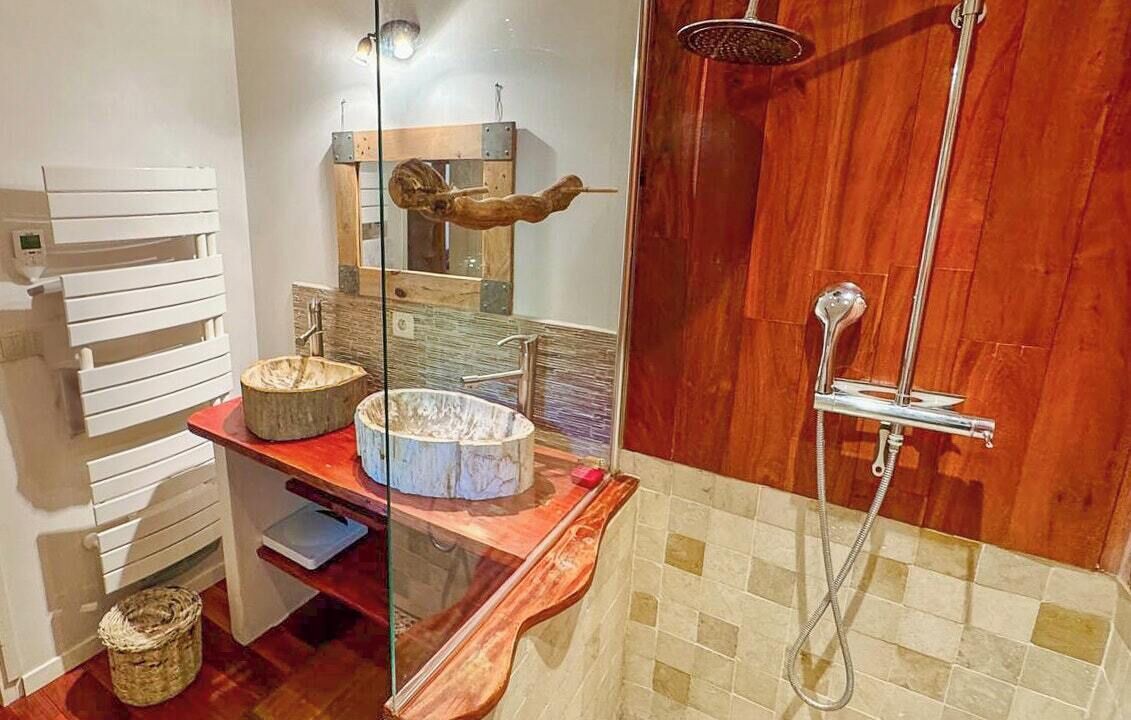Photo of Bathroom in Cadenet