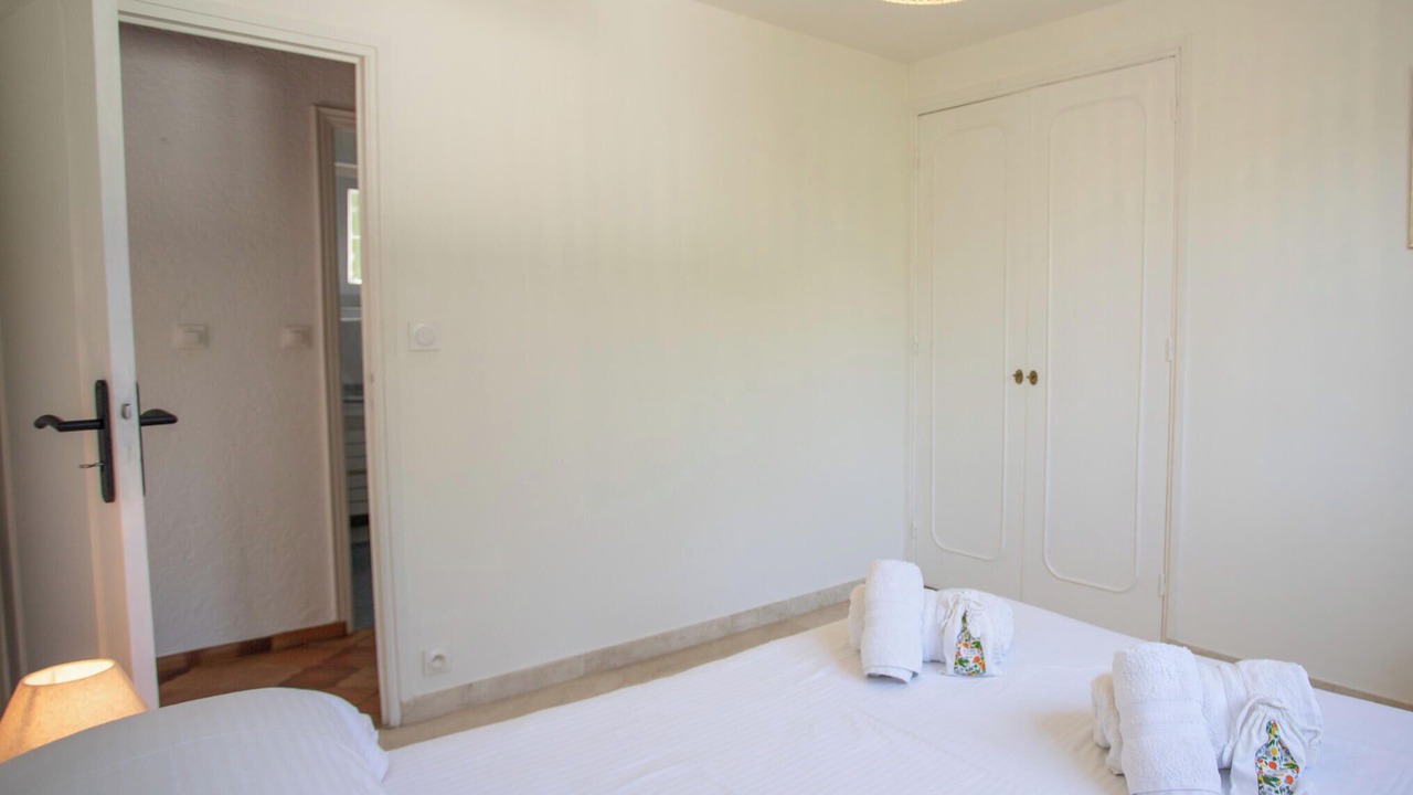 Photo of Bedroom in Les Baraques