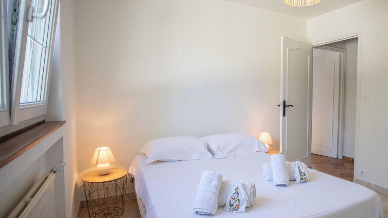 Photo of Bedroom in Les Baraques