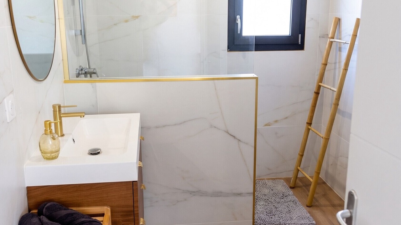 Photo of Bathroom in Saignon