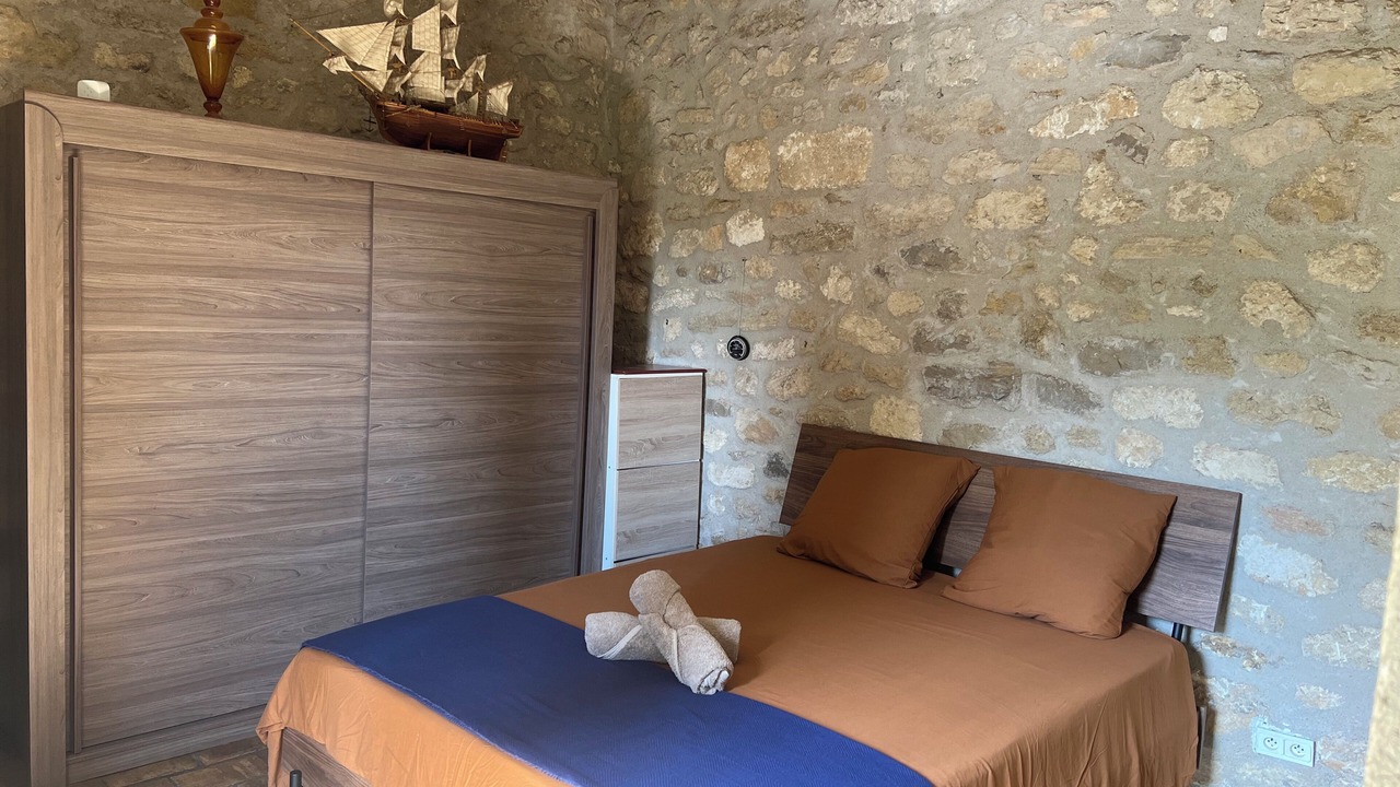 Photo of Bedroom in Aurons