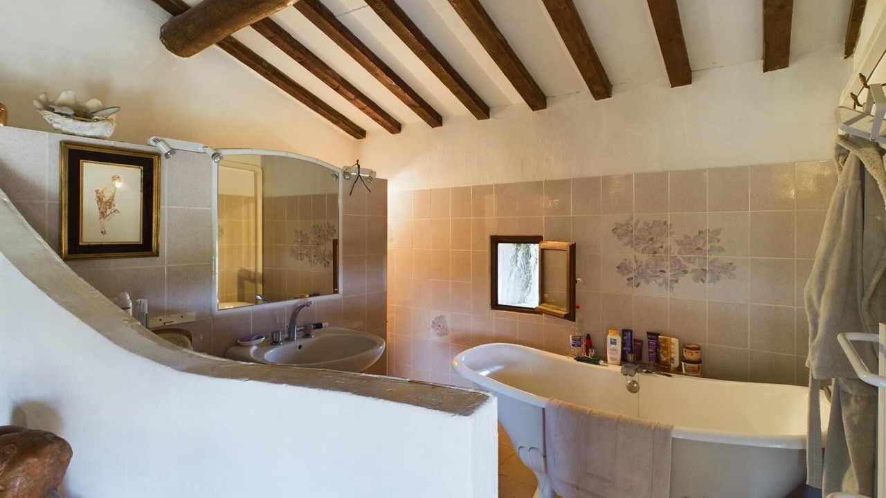 Photo of Bathroom in Aurons