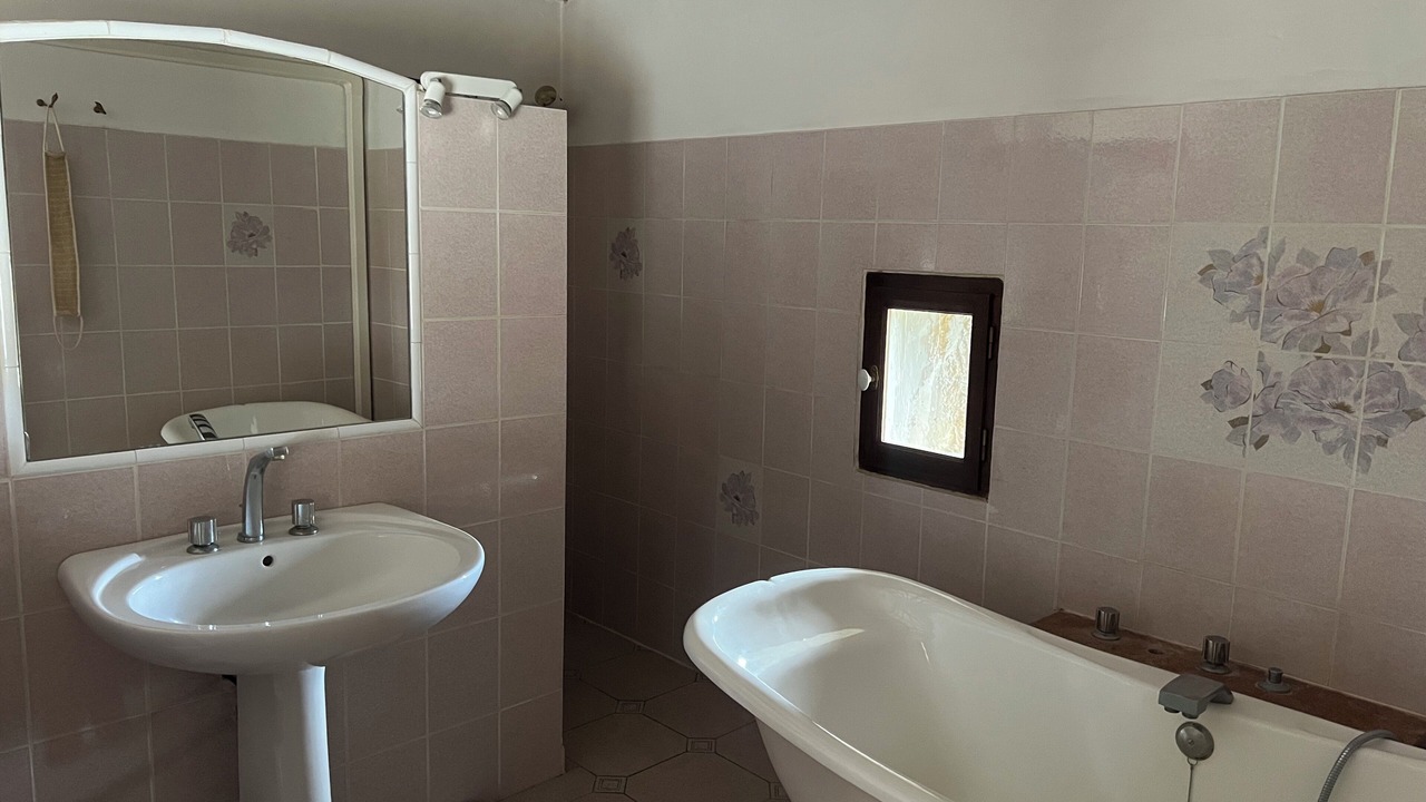 Photo of Bathroom in Aurons