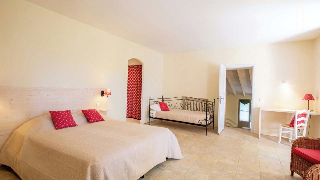 Photo of Bedroom in Saint-Antonin-du-Var