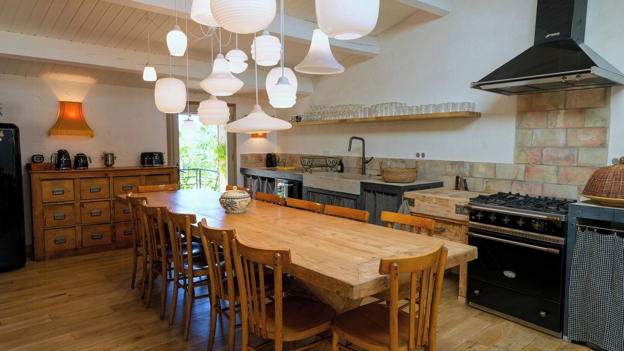 Photo of Kitchen in Chateauneuf-Val-Saint-Donat
