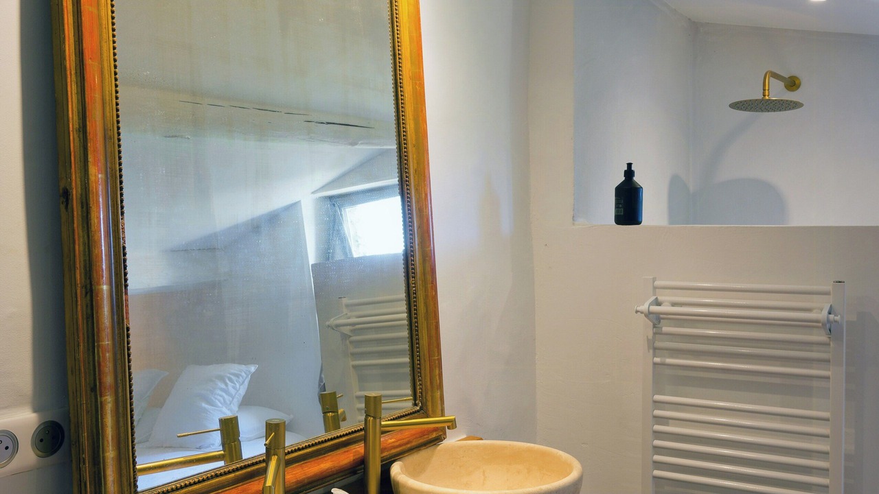 Photo of Bathroom in Chateauneuf-Val-Saint-Donat