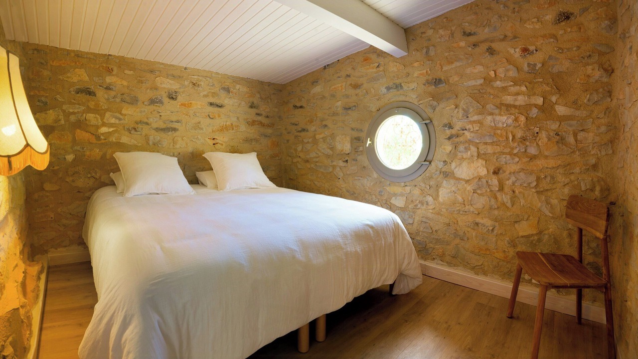 Photo of Bedroom in Chateauneuf-Val-Saint-Donat